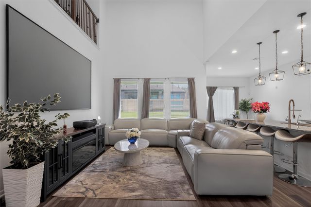326 Westlake Terrace Drive, Conroe, TX 77304
