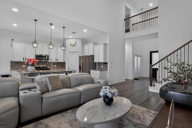 326 Westlake Terrace Drive, Conroe, TX 77304