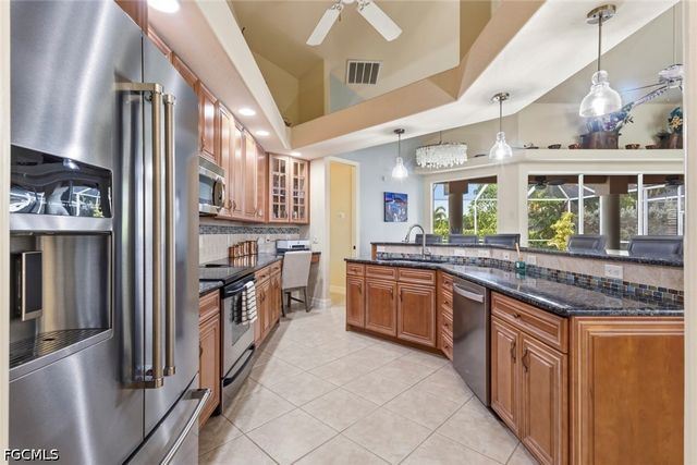 8348 Southwind Bay CIR, Fort Myers, FL 33908