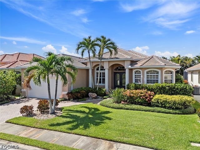 8348 Southwind Bay CIR, Fort Myers, FL 33908