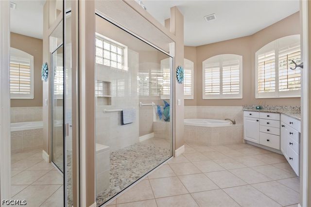 8348 Southwind Bay CIR, Fort Myers, FL 33908