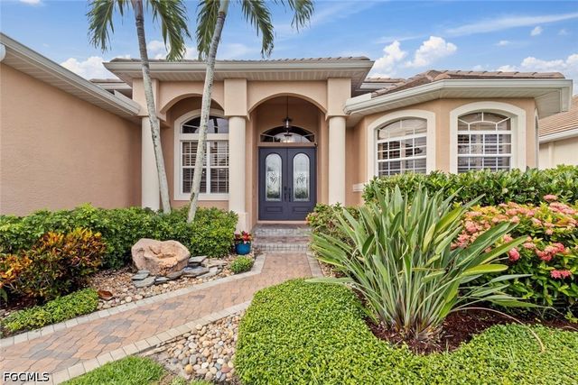 8348 Southwind Bay CIR, Fort Myers, FL 33908