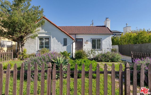 3652 Kelton Avenue, Los Angeles, CA 90034