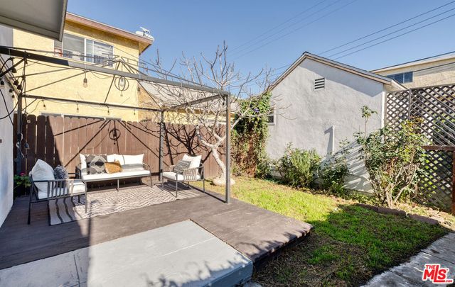 3652 Kelton Avenue, Los Angeles, CA 90034