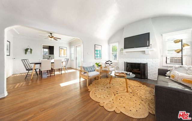 3652 Kelton Avenue, Los Angeles, CA 90034