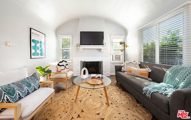 3652 Kelton Avenue, Los Angeles, CA 90034