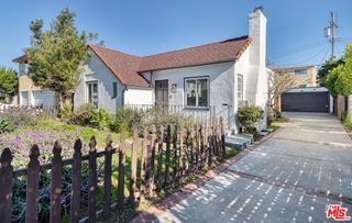 3652 Kelton Avenue, Los Angeles, CA 90034