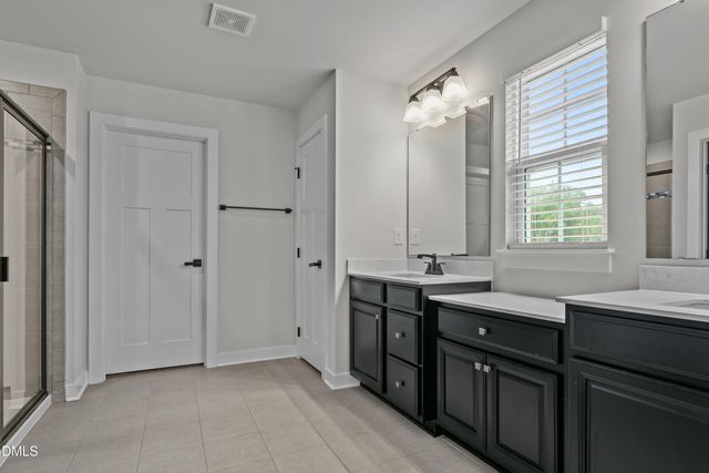 124 Amber Acorn Avenue, Raleigh, NC 27603