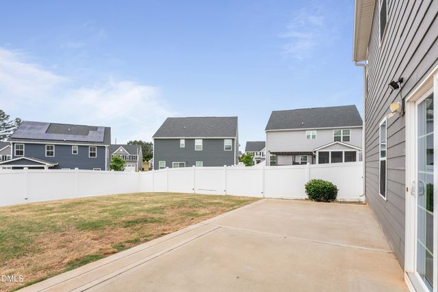 124 Amber Acorn Avenue, Raleigh, NC 27603