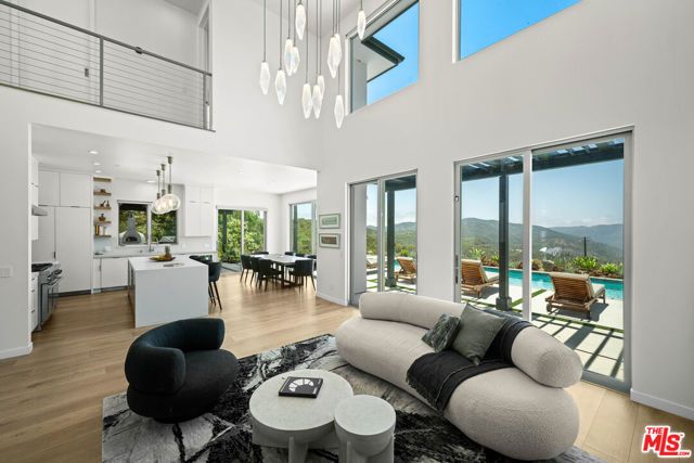 33303 Hassted Drive, Malibu, CA 90265