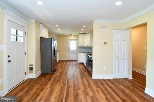 5523 HALWIS ST, Alexandria, VA 22303