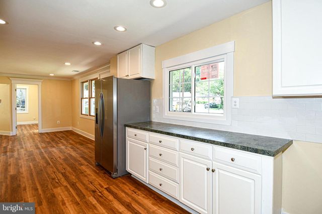 5523 HALWIS ST, Alexandria, VA 22303