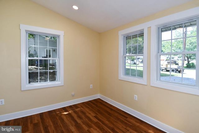 5523 HALWIS ST, Alexandria, VA 22303