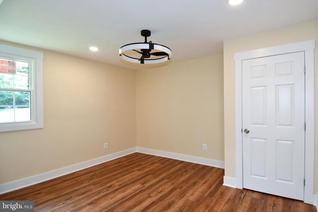 5523 HALWIS ST, Alexandria, VA 22303