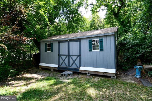 5523 HALWIS ST, Alexandria, VA 22303