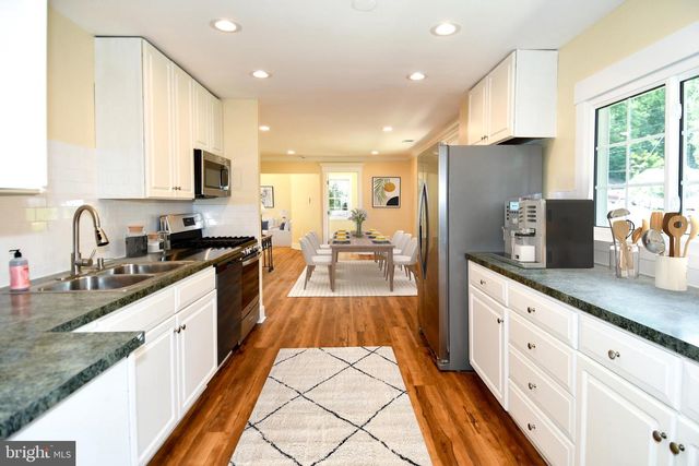 5523 HALWIS ST, Alexandria, VA 22303