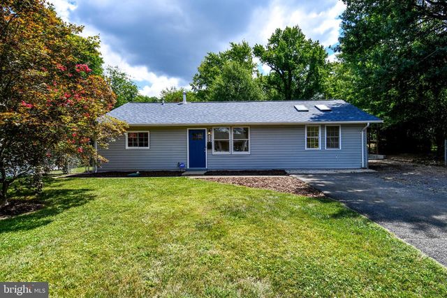 5523 HALWIS ST, Alexandria, VA 22303