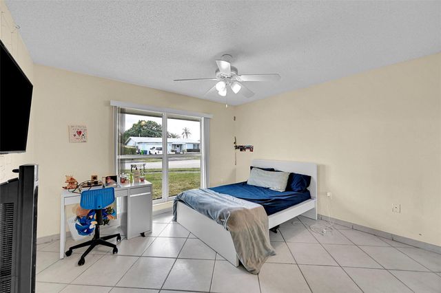 9661 NW 24th Place, Sunrise, FL 33322