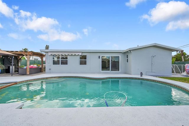 9661 NW 24th Place, Sunrise, FL 33322