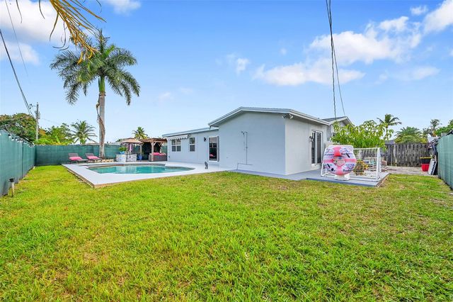 9661 NW 24th Place, Sunrise, FL 33322