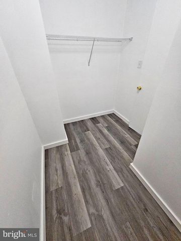 305 GREENLAND DR, Lancaster, PA 17602