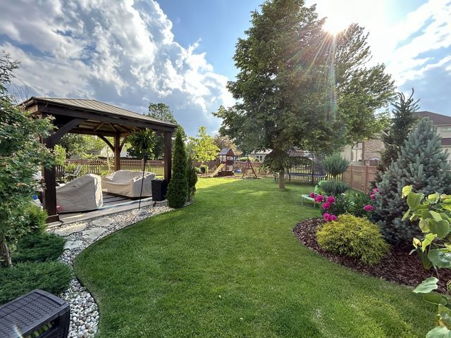 1800 Kingtree Drive, Morris, IL 60450