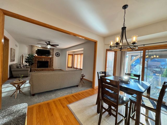 1800 Kingtree Drive, Morris, IL 60450