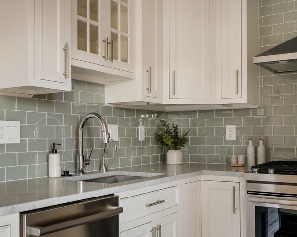 63 Dartmouth St 3, Boston, MA 02116