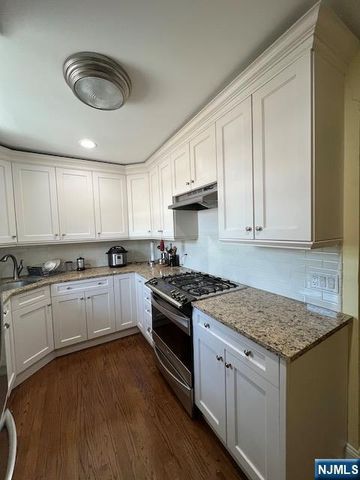 2-22 Virginia B, Fair Lawn, NJ 07410