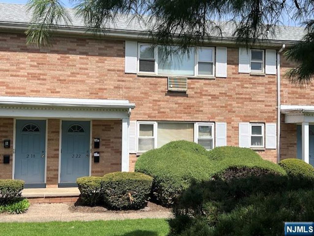 2-22 Virginia B, Fair Lawn, NJ 07410