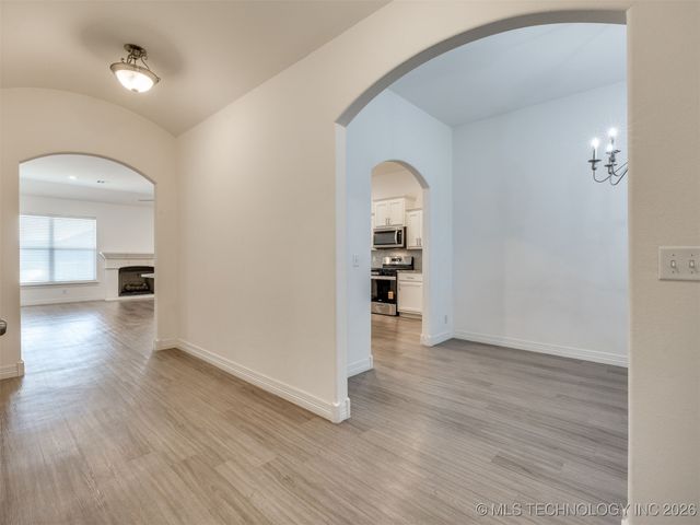 7315 E Oak Ridge Street, Broken Arrow, OK 74014