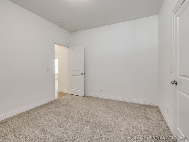 7315 E Oak Ridge Street, Broken Arrow, OK 74014