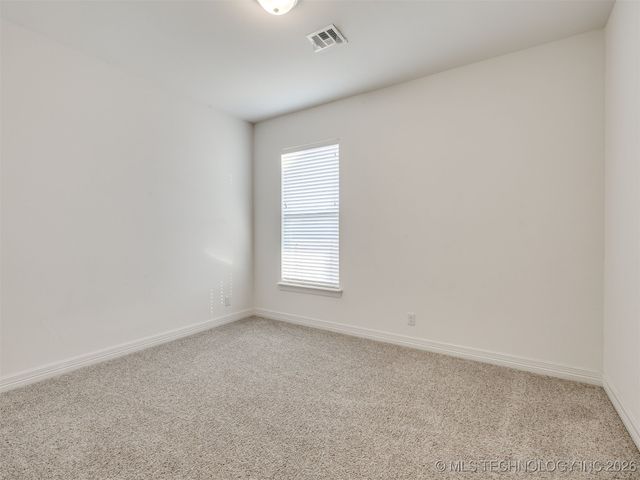 7315 E Oak Ridge Street, Broken Arrow, OK 74014