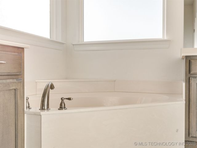 7315 E Oak Ridge Street, Broken Arrow, OK 74014