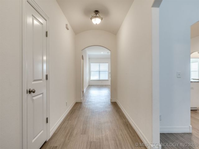 7315 E Oak Ridge Street, Broken Arrow, OK 74014