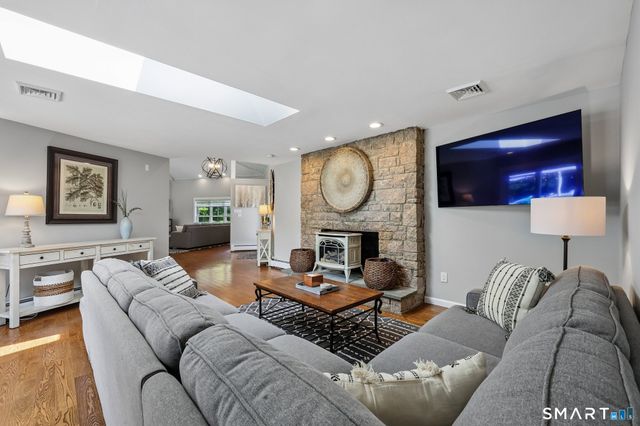 687 Richie's Way, Guilford, CT 06437
