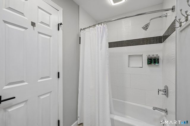 687 Richie's Way, Guilford, CT 06437