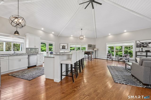 687 Richie's Way, Guilford, CT 06437