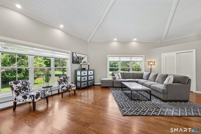 687 Richie's Way, Guilford, CT 06437