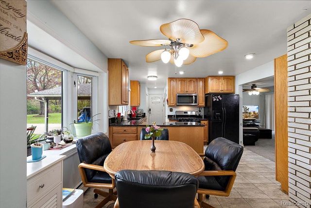 865 N Lapeer Road, Orion Charter Township, MI 48362