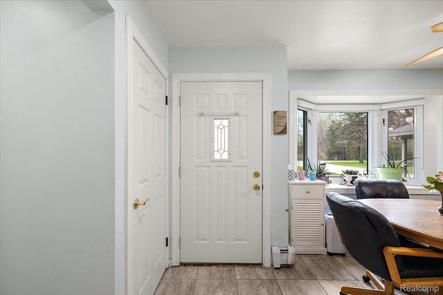 865 N Lapeer Road, Orion Charter Township, MI 48362