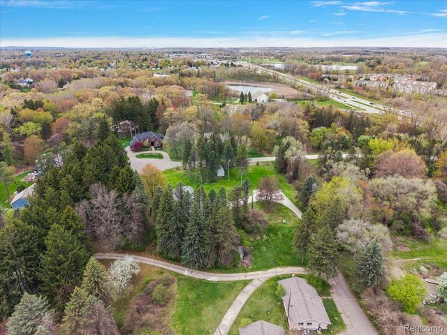 865 N Lapeer Road, Orion Charter Township, MI 48362
