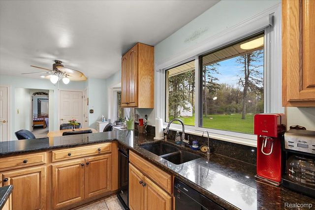 865 N Lapeer Road, Orion Charter Township, MI 48362