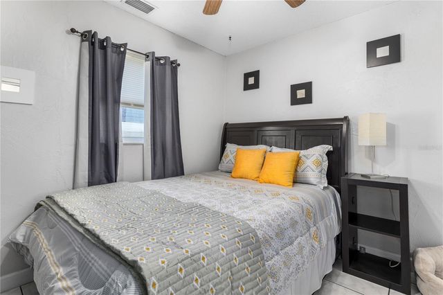 1446 FARMINGTON AVENUE, Deltona, FL 32725