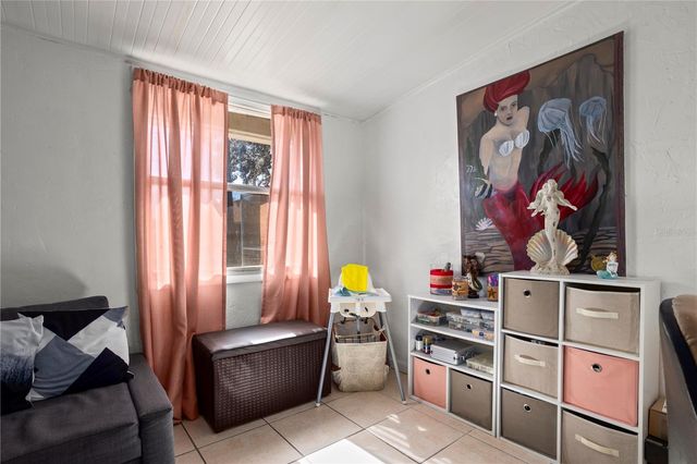 1446 FARMINGTON AVENUE, Deltona, FL 32725