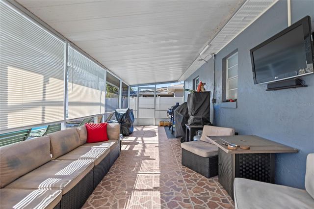 1446 FARMINGTON AVENUE, Deltona, FL 32725