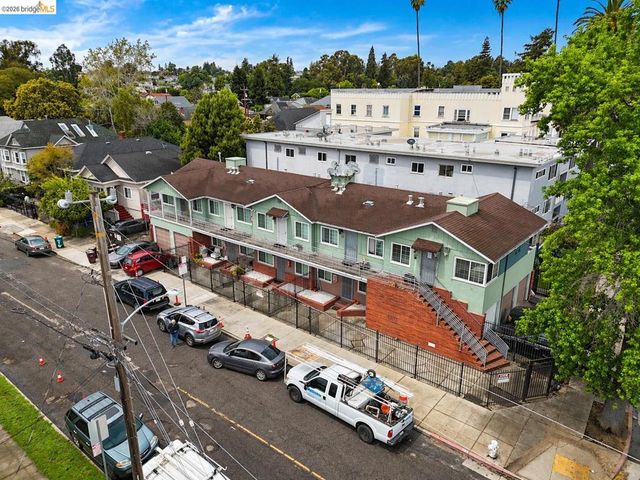 3114 Ashbrook Ct, Oakland, CA 94601