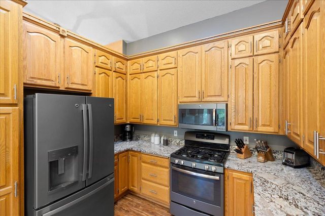2922 88th Lane NE, Blaine, MN 55449