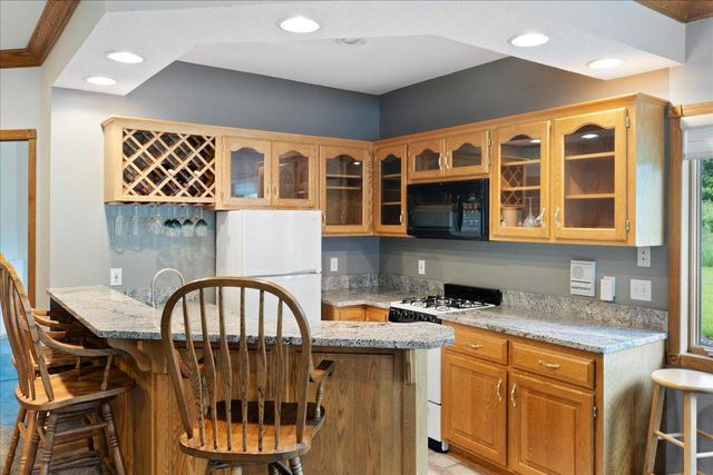 2922 88th Lane NE, Blaine, MN 55449