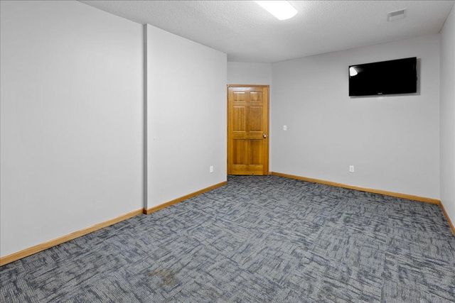 2922 88th Lane NE, Blaine, MN 55449